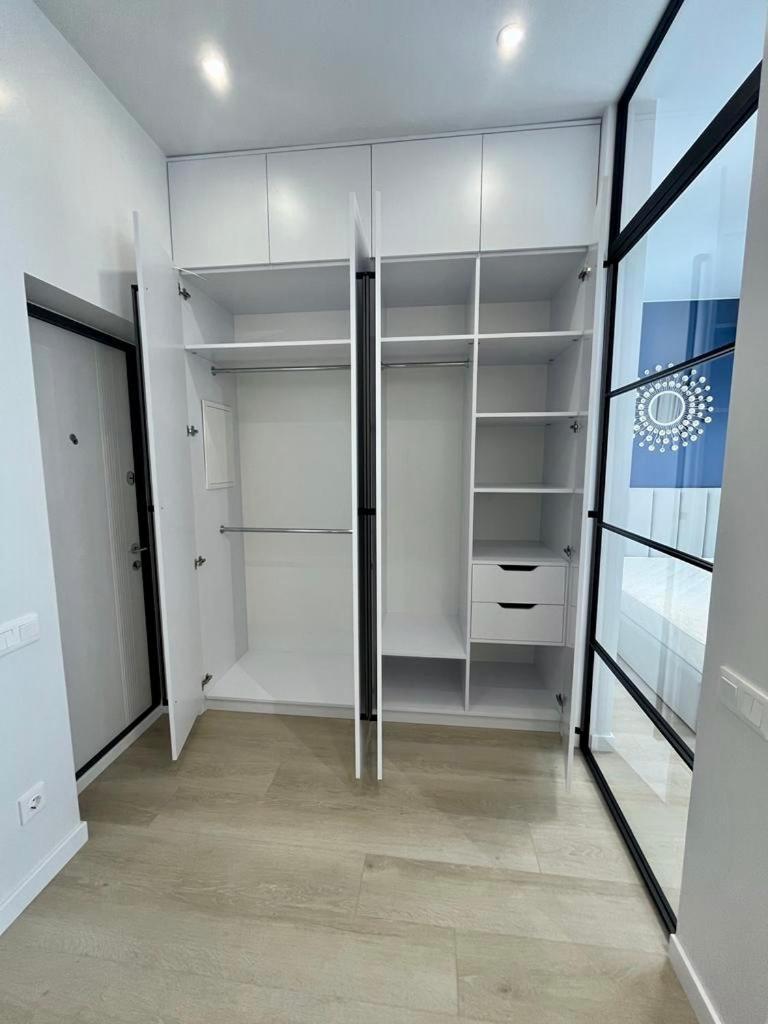 Modern Apartment In The Old Town 基輔 外观 照片